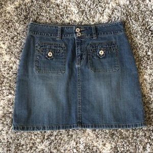 L.A. Blues denim skirt. Size 6.